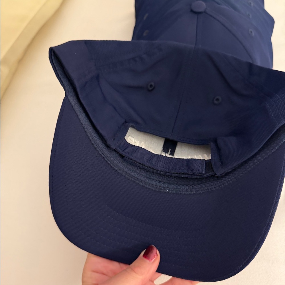 ☀️🌴 8 NEW Wheel’s Up | Private Plane | Port Authority Signature Navy Cap - Picture 2 of 3